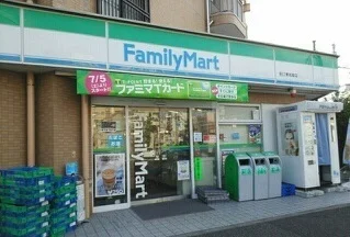 ファミリーマート狛江東和泉店まで500m