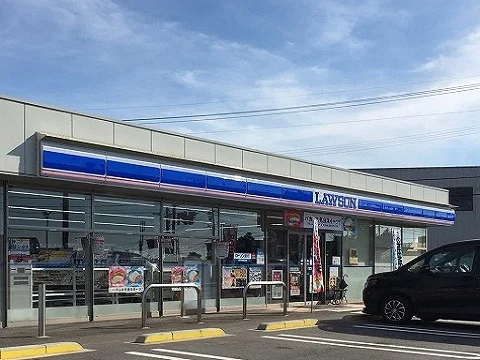 ローソン滑川上小泉店まで350m