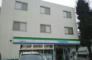 ファミリーマートまで300m