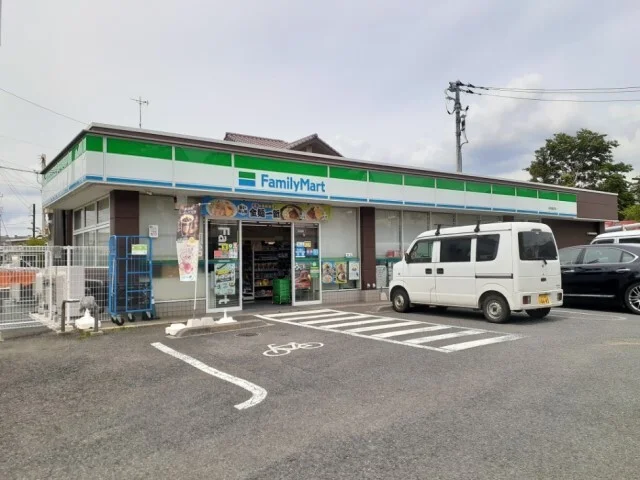 ファミリーマート船橋藤原店まで300m