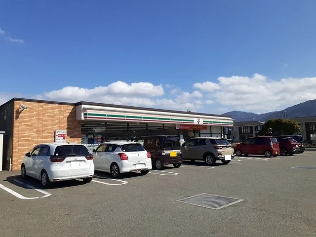 セブンイレブン 唐津バイパス店まで650m