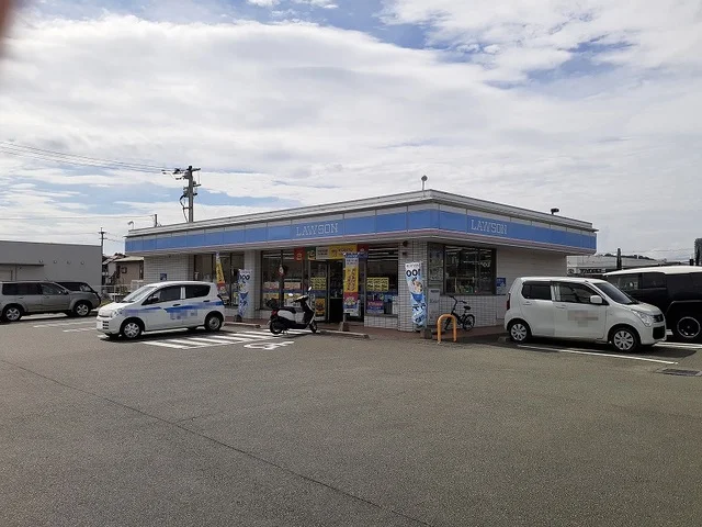 ローソン十禅寺二丁目店まで400m