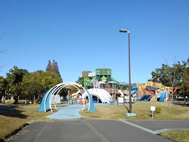 霞ヶ浦緑地公園まで1100m