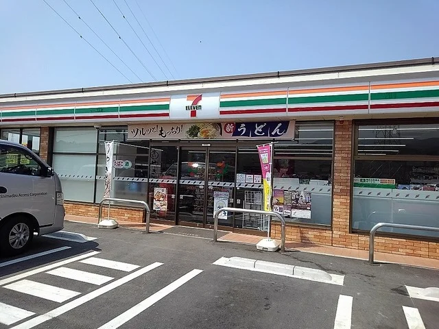 セブンイレブン 宇佐橋津店まで650m