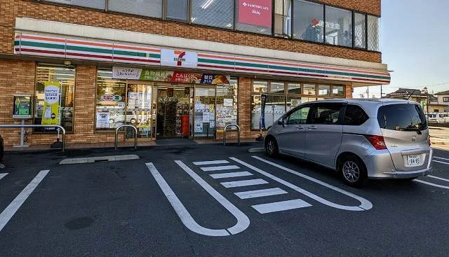 セブンイレブン君津中野店まで800m