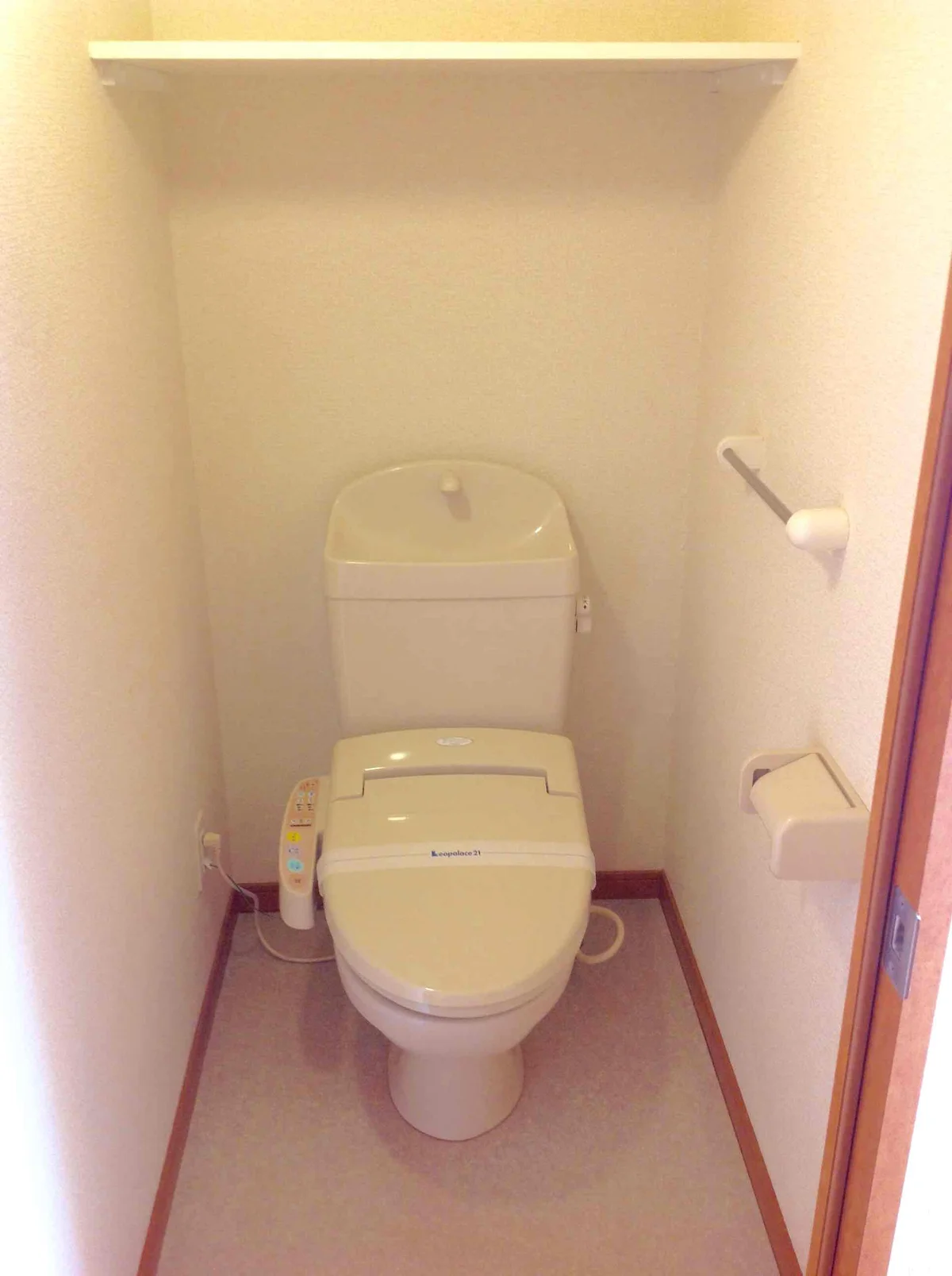 同タイプ部屋の写真となり設備等は現況と異なる場合があります。