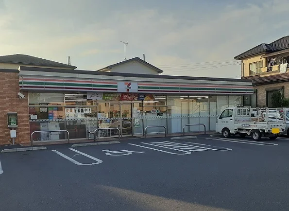 セブン　さいたま堀崎店まで700m