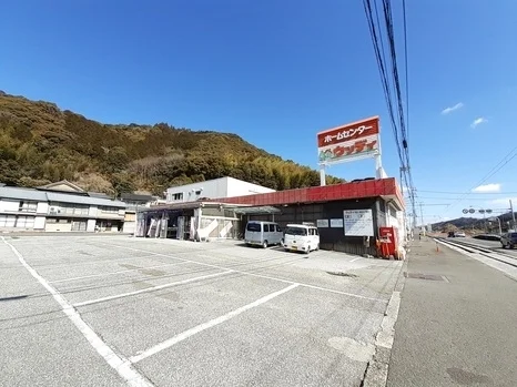 ホームセンター ウッディ 本館まで2400m