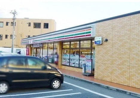 セブンイレブン　高取北店まで900m