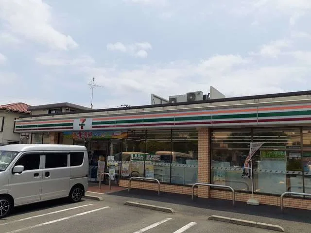 セブンイレブンまで500m