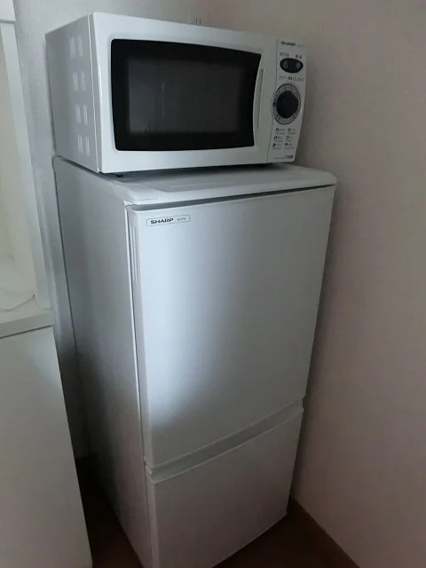 冷蔵庫と電子レンジ付です。