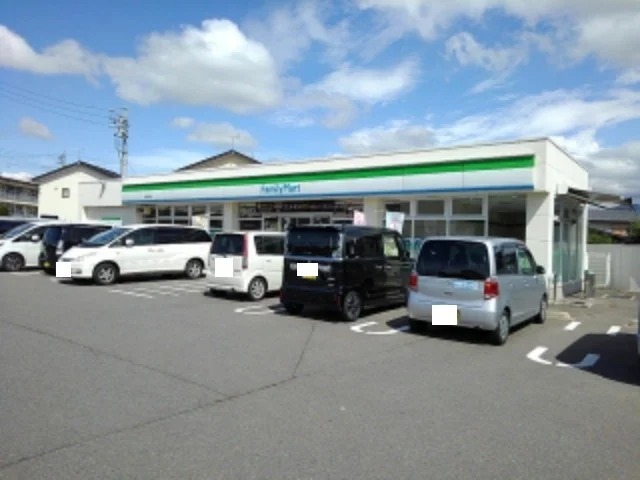 ファミリーマート長野芹田店まで650m