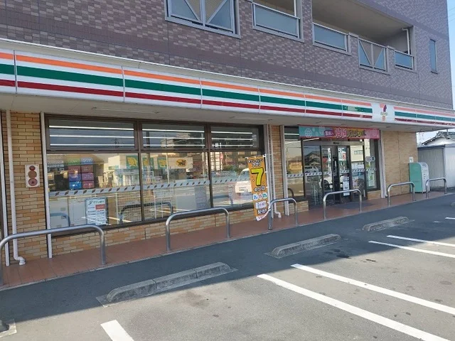 セブンイレブンまで100m