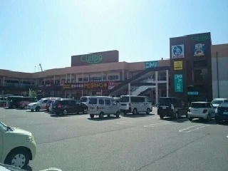クラスポ蒲郡店まで1000m