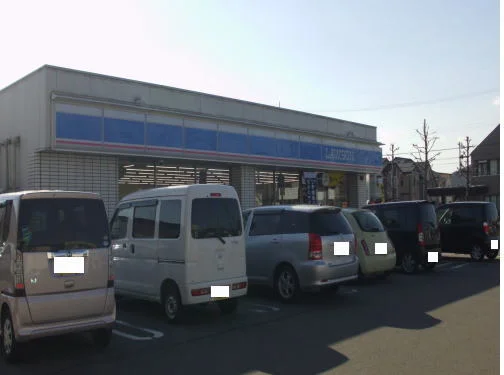 ローソン 福井江守店まで500m