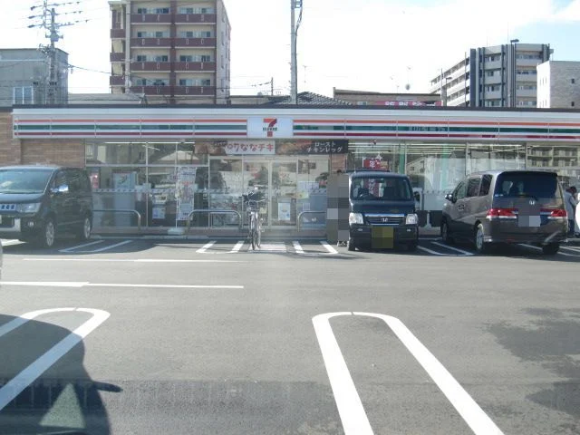 セブンイレブン大坪店まで500m