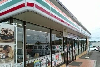 セブンイレブン利府しからし台店まで800m