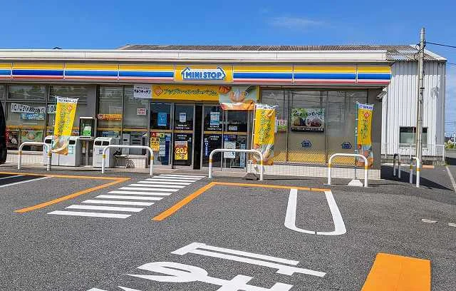 ミニストップ 木更津中里１丁目まで300m