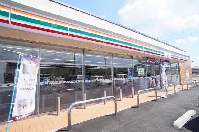 セブンイレブン桐生間ノ島店まで600m