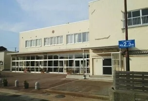 亀田東小学校まで200m