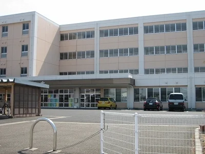 五泉中学校まで400m