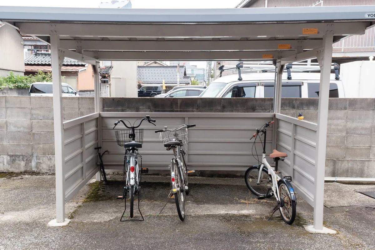 屋根付き駐輪場