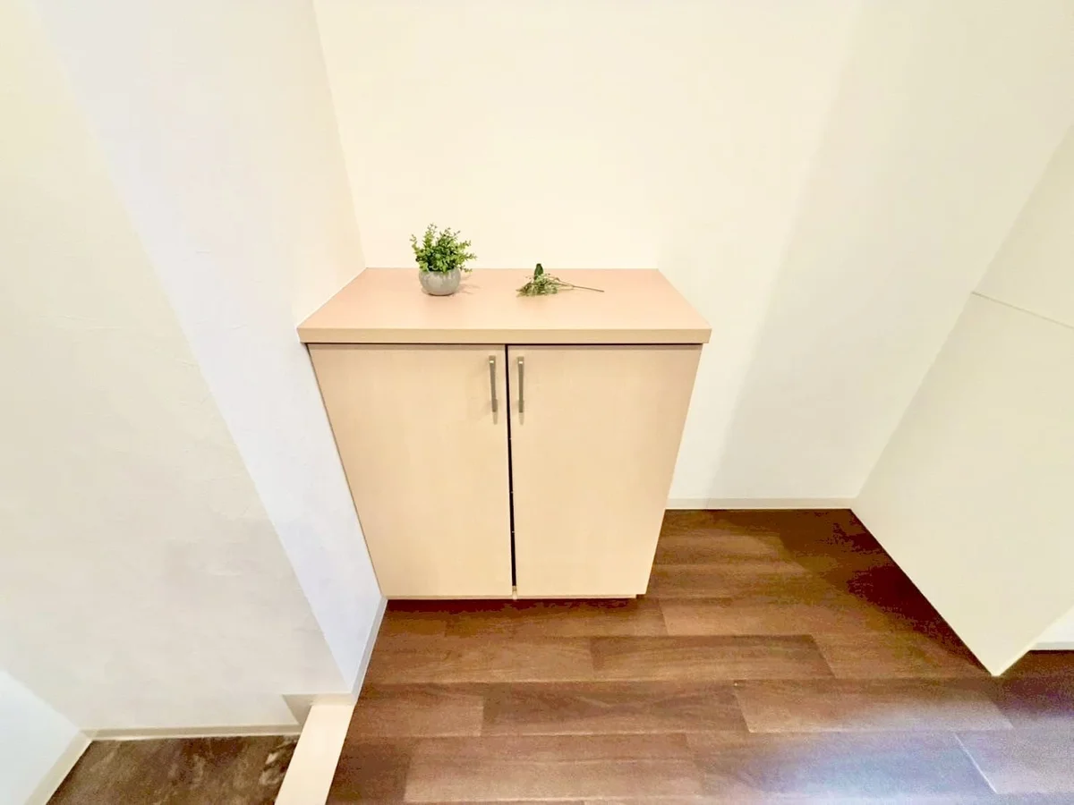 ※撮影用の観察植物・食器調理器具・雑貨類等はございません。※写真は現況優先