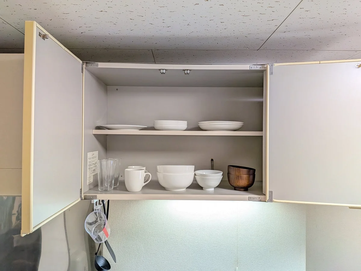 日常使いに必要な食器類を揃えています。毎日の食事も快適にお楽しみいただけます。