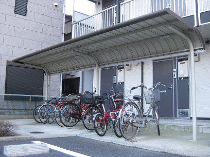 駐輪場完備