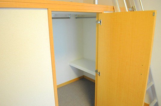 ハイベッド内部にもお荷物収納いただけます！