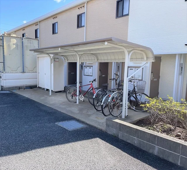 屋根付き駐輪場