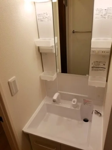 独立洗面台