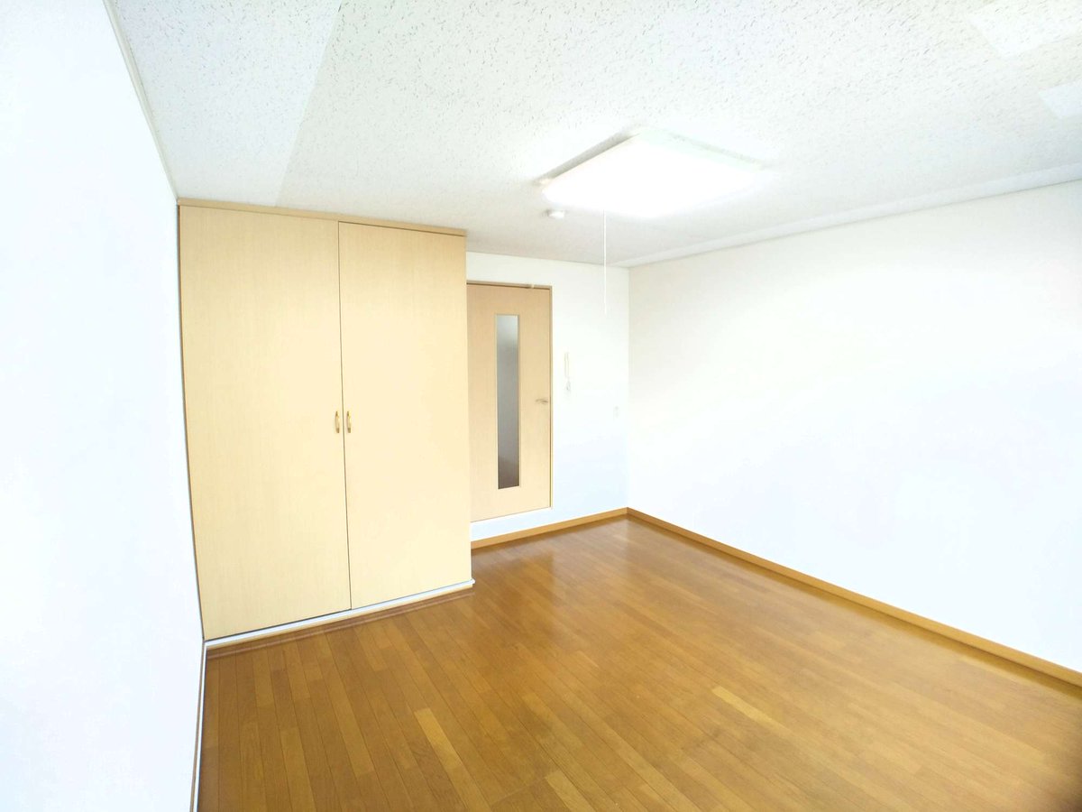 写真と異なる場合が御座います