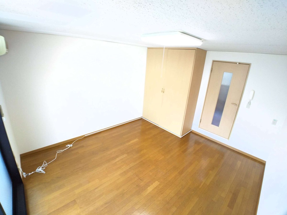 写真と異なる場合が御座います