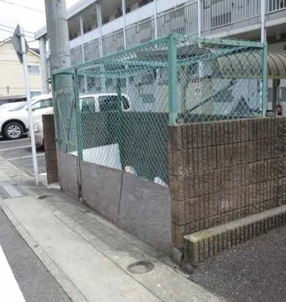 ゴミ捨て場