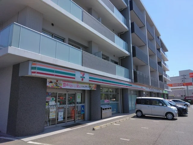 セブンイレブン仙台泉中央４丁目まで270m