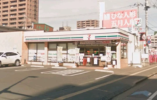 セブンイレブン元今泉店まで110m