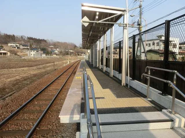 JR鴻野山駅まで1500m