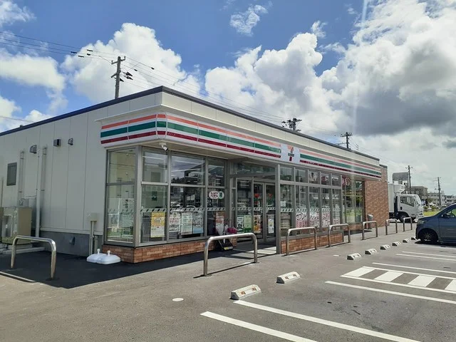 セブンイレブン西原我謝店まで409m