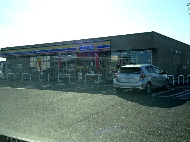 ミニストップ　祢宜島店まで800m