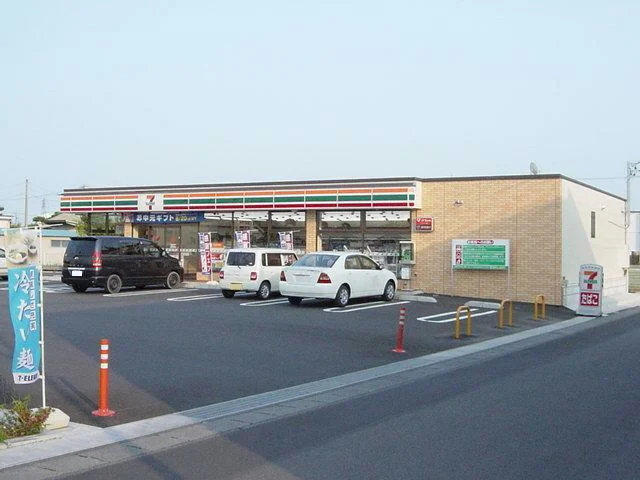 セブンイレブン　築地店まで300m