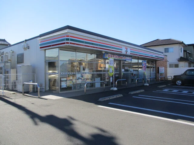 セブンイレブン　高岡４丁目店まで550m