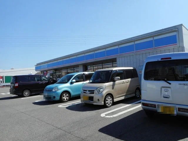 ローソン 岡崎井ノ口新町店まで750m