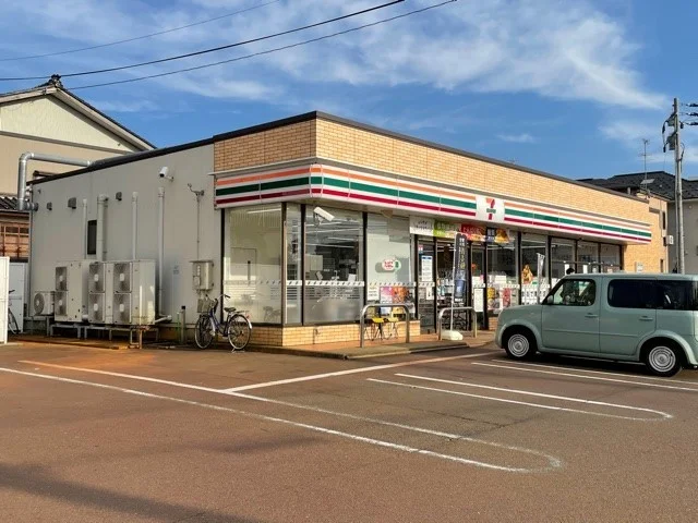 セブンイレブン長岡中島7丁目店まで500m