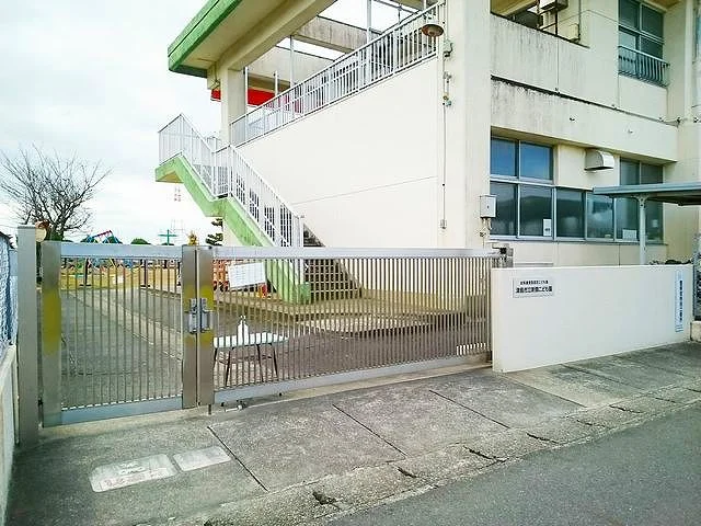 津島市立　新開保育園まで430m