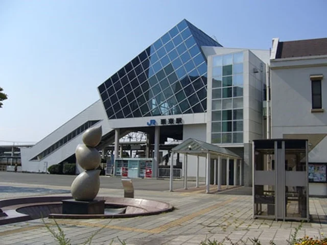 東海道本線栗東駅まで434m