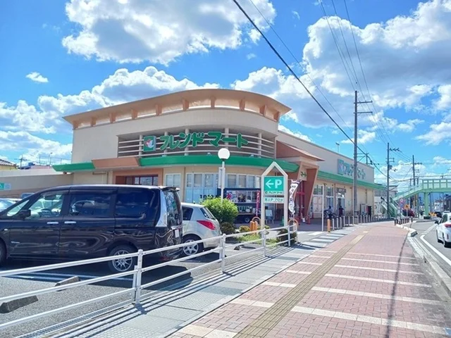 フレンドマート南草津店まで332m