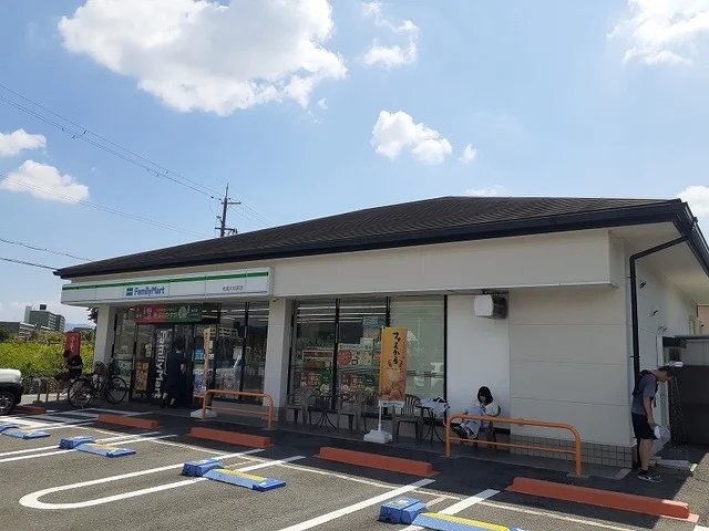 ファミリーマート 松尾大社前店まで700m