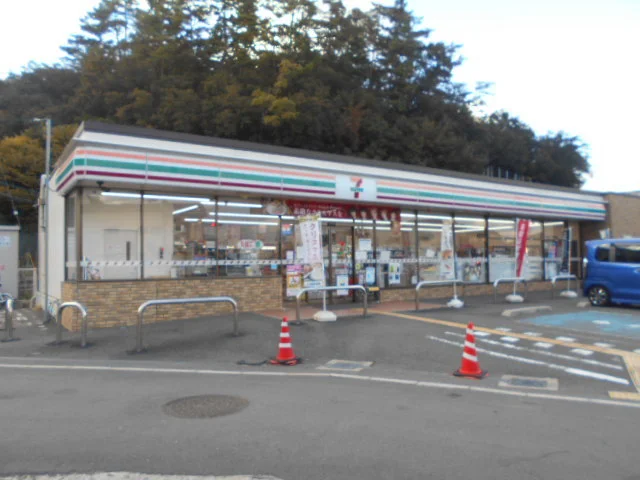 セブンイレブン和歌浦津屋店様まで600m