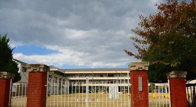 早島町立早島小学校まで400m